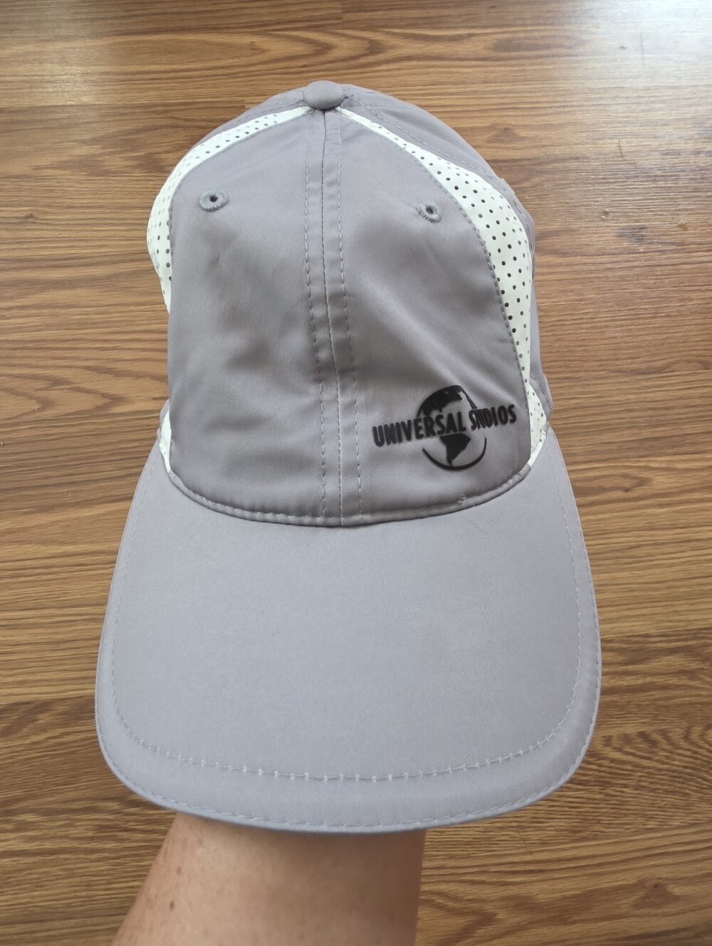 Universal Studios Womens Gray Ponytail Baseball Cap Performance Hat Adjustable